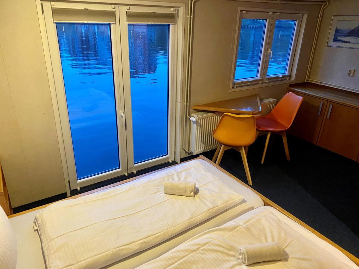 Shipotel-Berlin Gmbh, Shipotel Eastern & Shipotel Western Екстериор снимка
