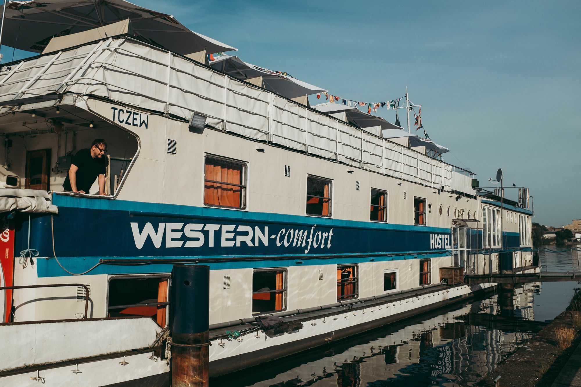 Shipotel-Berlin Gmbh, Shipotel Eastern & Shipotel Western Екстериор снимка